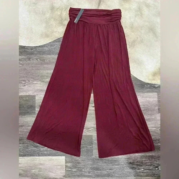 Revolve Krisa Wide Leg Flowy Stretch Pants Women Maroon/Burgundy Size Large NWT - Picture 1 of 7